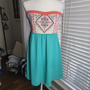 FLYING TOMATO Mini Strapless Embroidered Coral Teal Lined Dress Size Large